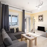 Seaview Retreats - Summer Escape *