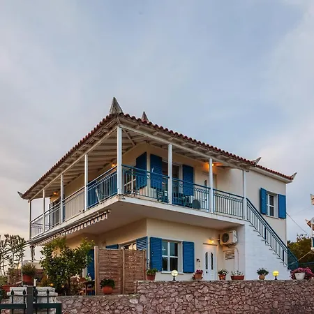 Seaview Retreats - Summer Escape *