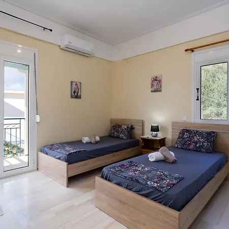 Seaview Retreats - Summer Escape