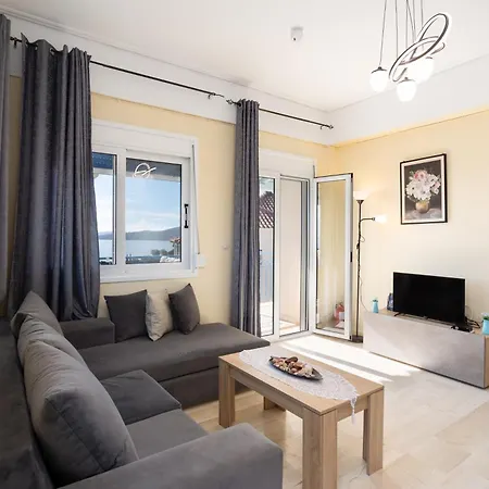 Seaview Retreats - Summer Escape *