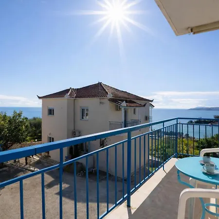 Seaview Retreats - Summer Escape