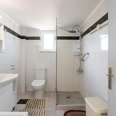 Seaview Retreats - Summer Escape *