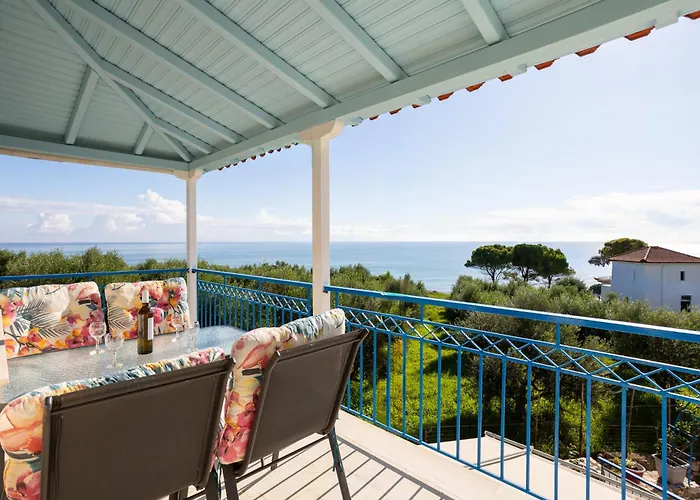 Seaview Retreats - Summer Escape *